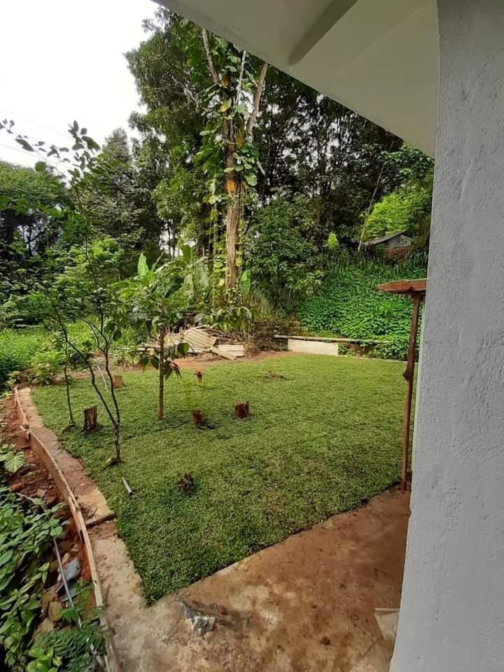 Old Bridge Riverside Hotel Kitulgala Exterior photo