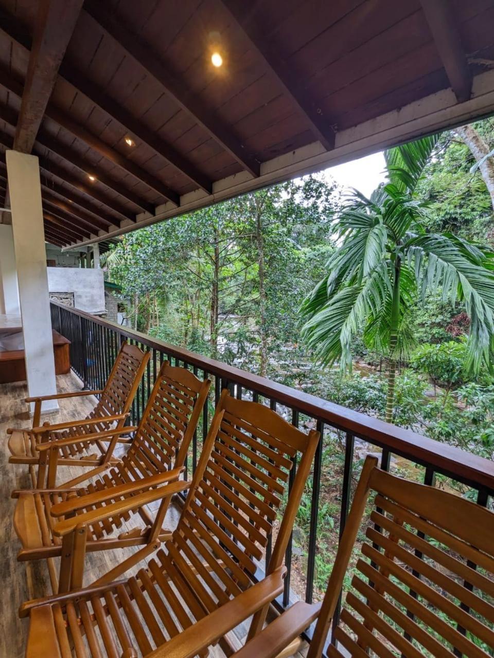 Old Bridge Riverside Hotel Kitulgala Exterior photo